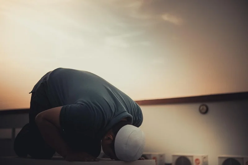 قصيدة «الافتقار إلى الله» لشيخ الإسلام ابن تيمية